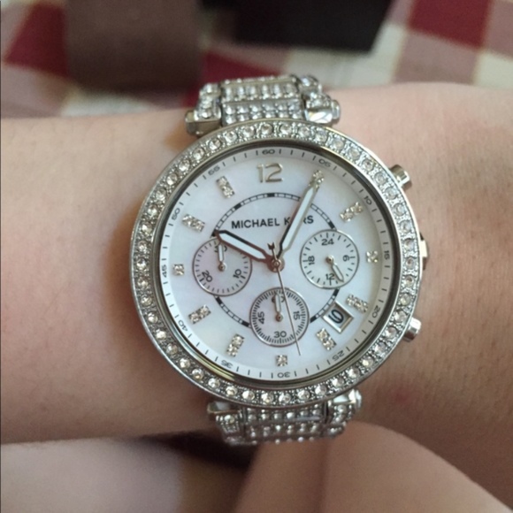 Gorgeous Michael Kors Woman\'s Watch main image 6